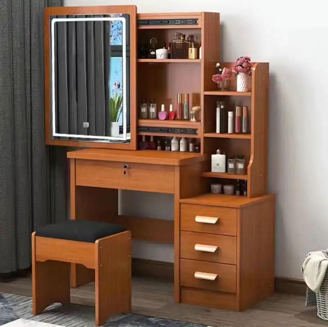 LuxeGlow Vanity Set